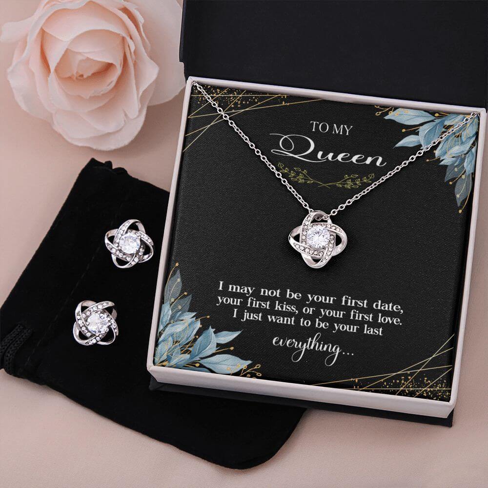 To My Queen (Love Knot Necklace & Earring Set)